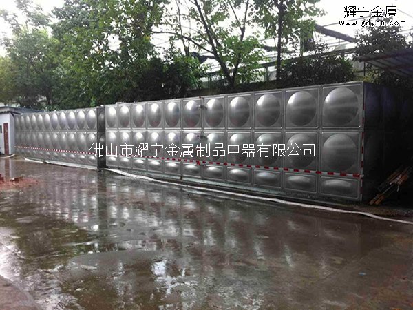 佛山市南海看守所熱水工程304不鏽鋼保溫水箱