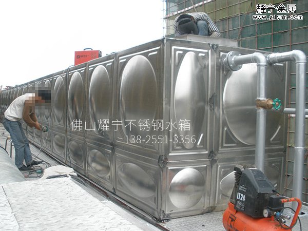 不鏽鋼水箱保溫方法