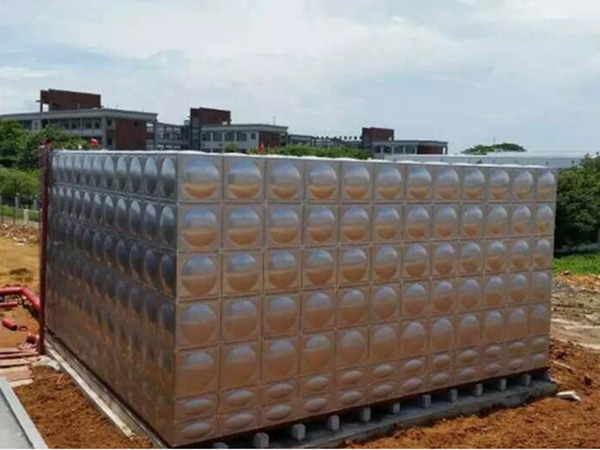 不鏽鋼水箱會鼓包