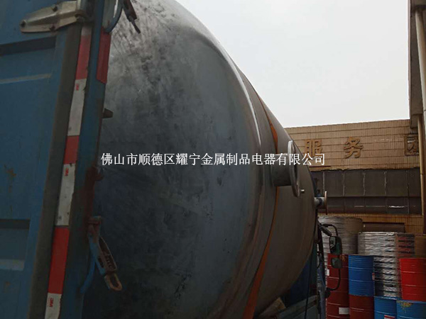 廣西賀州不鏽鋼承壓水箱，太陽能工程水箱