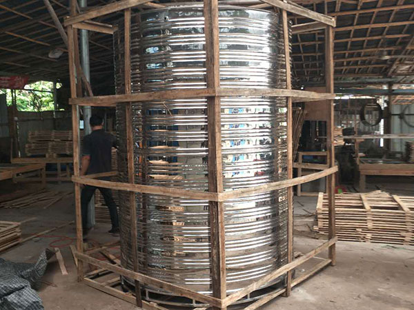 北京不鏽鋼水箱，鍋爐補水箱，循環圓形水箱3個