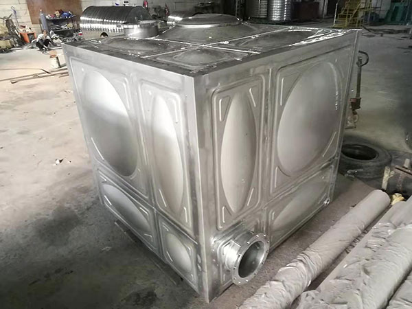 深圳鬆崗不鏽鋼緩衝水箱，不鏽鋼拚裝保溫水箱