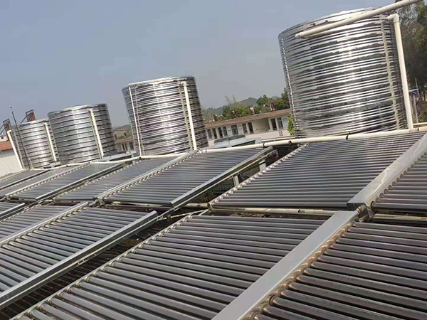 太陽能集熱工程保溫不鏽鋼水箱