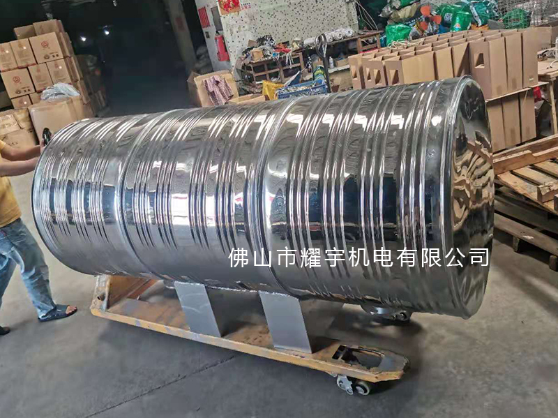 kaishipengzhangshuixianghechengyabaowenshuixiangbuxiugang，shenzhenshinanshanqugongdi